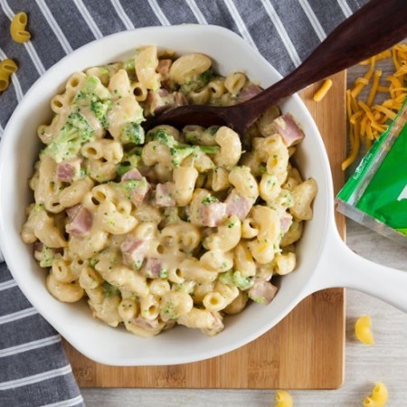Creamy Stovetop Mac & Cheese with Broccoli & Ham