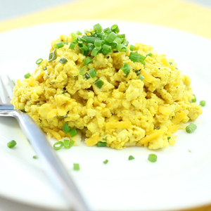 Easy Cheesy Tofu Scramble with Chives