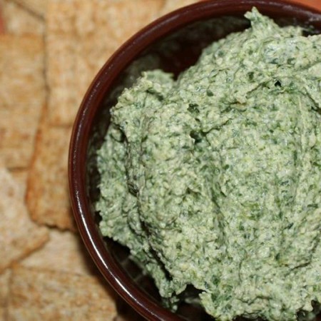 Creamy Spinach Dip in a Bread Bowl