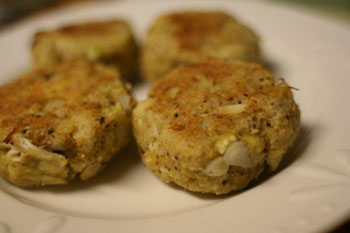 gnf-recipe-MarylandStyleCrabCakes